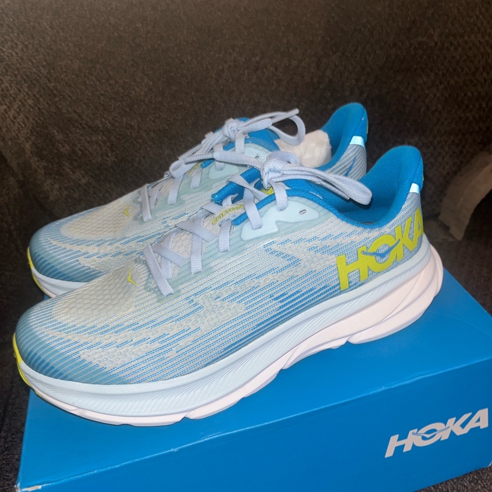 Hoka Clifton 9 Shoes
